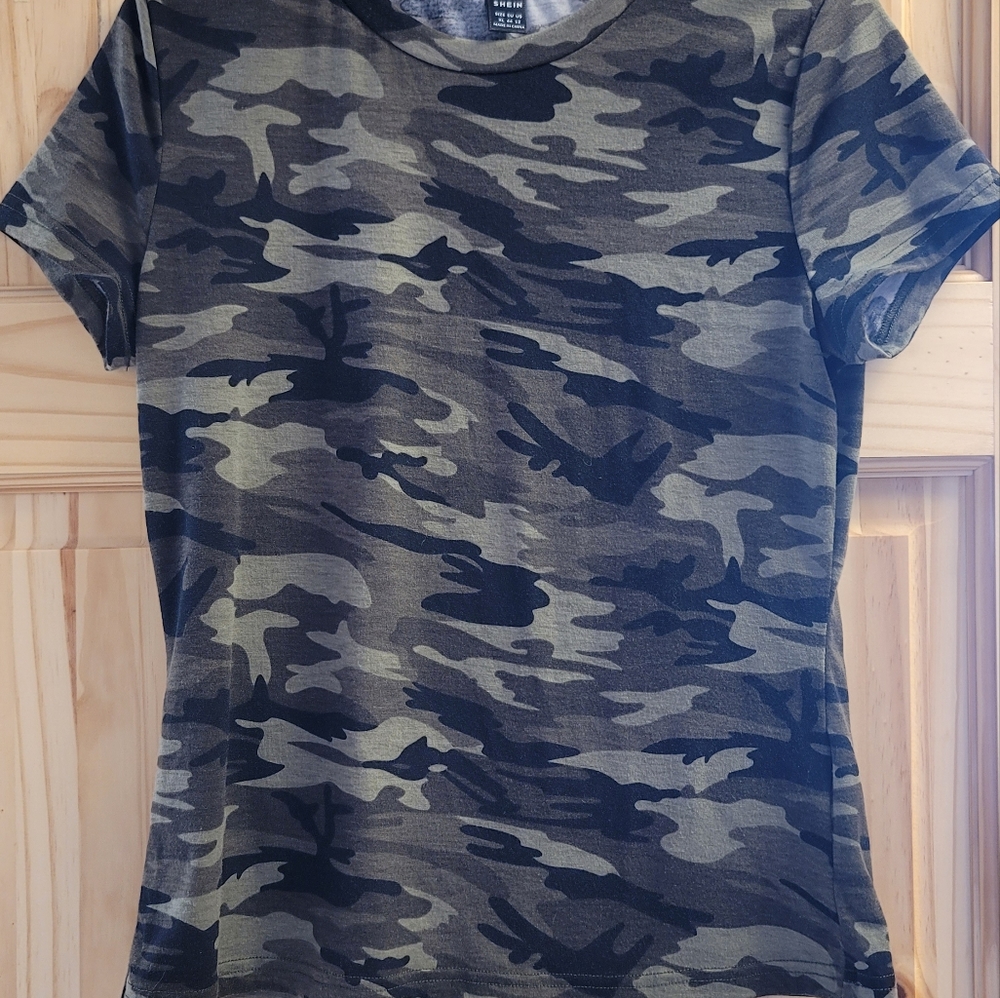 Camo Tee